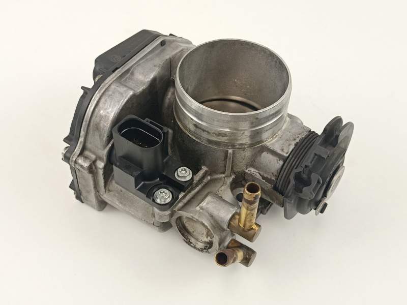 Recambio de caja mariposa para seat leon (1m1) 1.8 20v referencia OEM IAM 06A133064M 408237111015 
