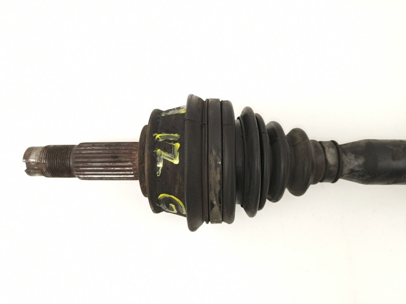 Recambio de transmision delantera izquierda para fiat stilo 1.4 g referencia OEM IAM 46308111  