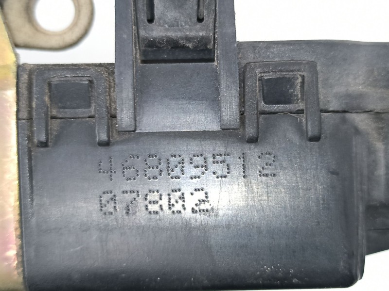 Recambio de cerradura puerta delantera derecha para fiat stilo 1.4 g referencia OEM IAM 46809512  