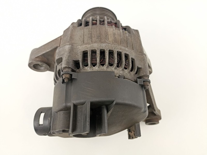 Recambio de alternador para fiat stilo 1.4 g referencia OEM IAM 46231705 63321607 