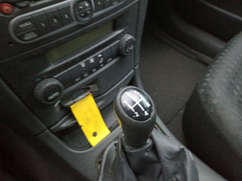 renault laguna ii (bg0) del año 2001