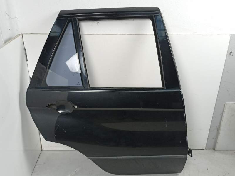 Recambio de puerta trasera derecha para bmw x5 (e53) 3.0 d referencia OEM IAM 41528256828  