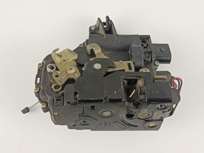 Recambio de cerradura puerta delantera izquierda para seat leon (1m1) 1.8 20v referencia OEM IAM 3B1837015A  
