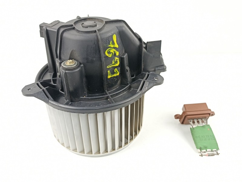 Recambio de motor calefaccion para fiat stilo (192) 1.6 16v active referencia OEM IAM 46723511  