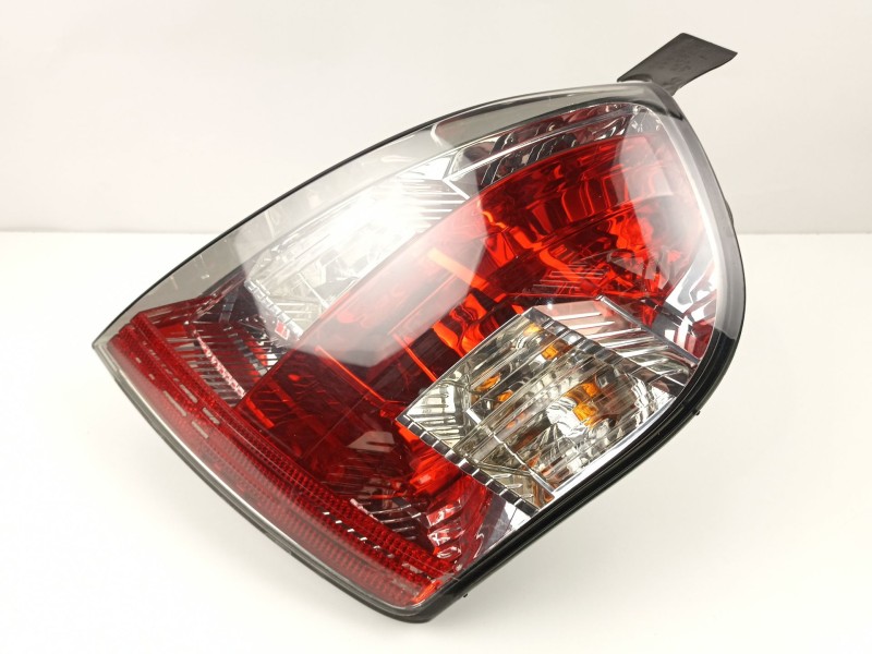 Recambio de piloto trasero derecho para fiat stilo (192) 1.6 16v active referencia OEM IAM 46823705  