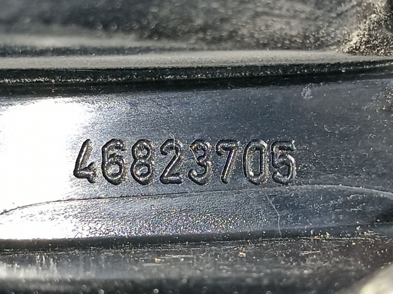 Recambio de piloto trasero derecho para fiat stilo (192) 1.6 16v active referencia OEM IAM 46823705  