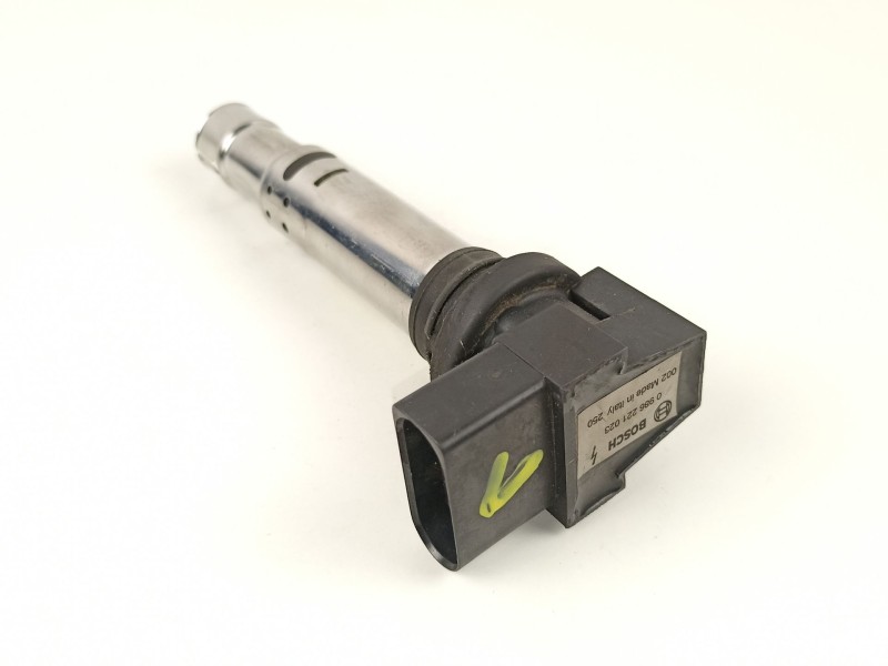 Recambio de bobina para volkswagen polo (9n1) 1.2 12v referencia OEM IAM 036905715F 0986221023 