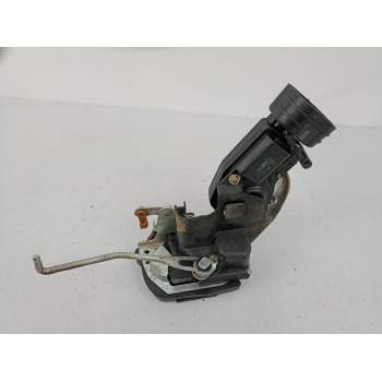 CERRADURA PUERTA TRASERA DERECHA 8230165D11000 