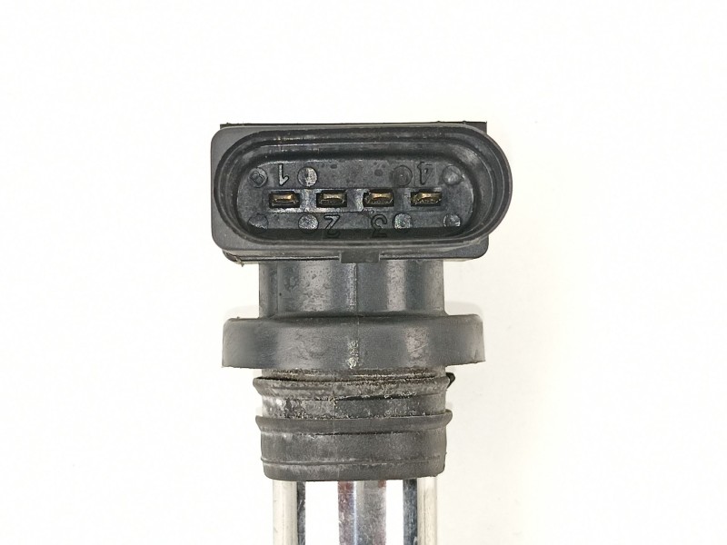 Recambio de bobina para volkswagen polo (9n1) 1.2 12v referencia OEM IAM 036905715F 0986221023 
