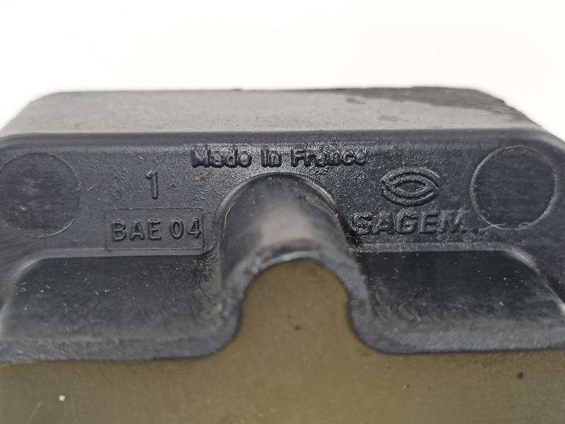 Recambio de bobina para peugeot 106 (s2) 1.1 referencia OEM IAM 597070 BAE04 