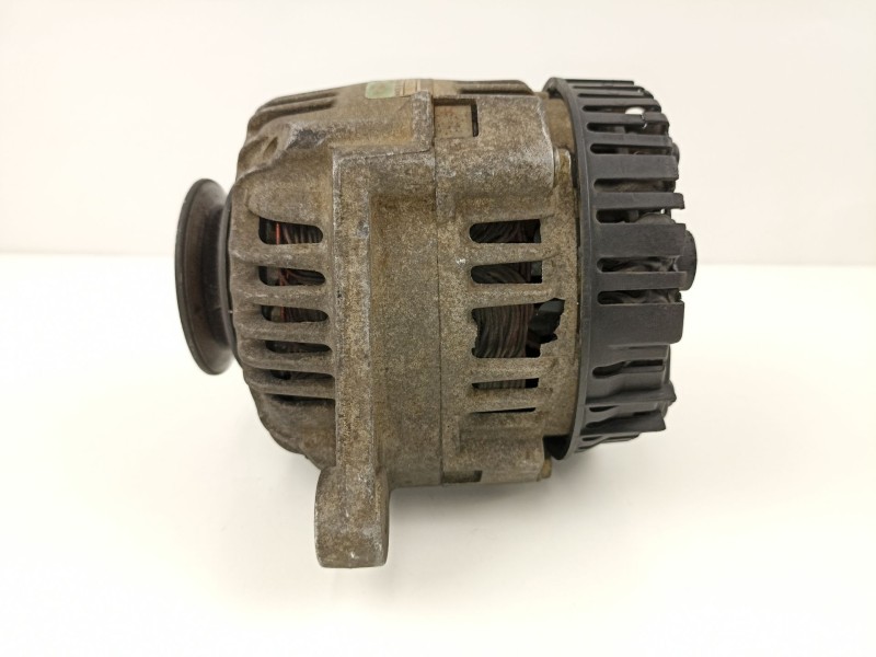 Recambio de alternador para peugeot 106 (s2) 1.1 referencia OEM IAM 5705E1 A11VI11 