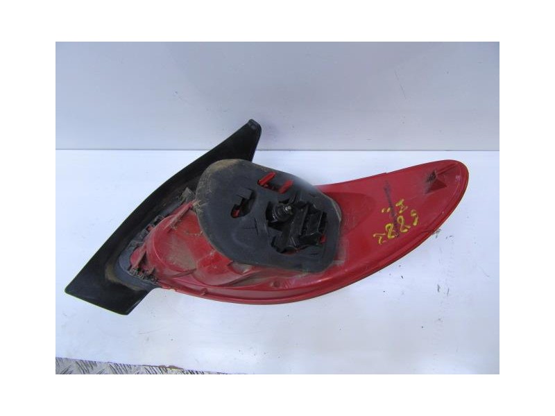 Recambio de piloto trasero izq. : peugeot 206 : 1.4 g (74,78cv) [2005] para peugeot 206 1.4 g referencia OEM IAM   