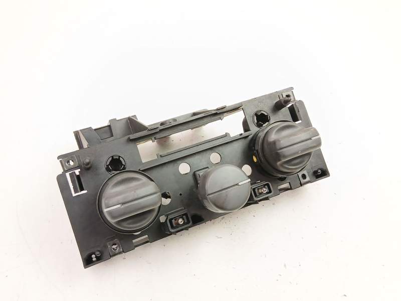 Recambio de mandos calefaccion aire para fiat punto (176_) 75 1.2 referencia OEM IAM 182750360  