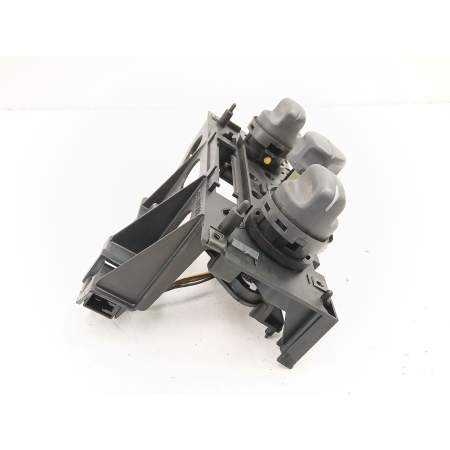 Recambio de cerradura puerta trasera derecha para citroen xsara break 2.0 hdi sx (66kw) referencia OEM IAM 913884 3500B 