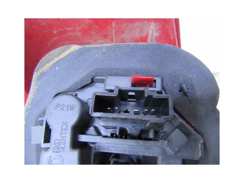 Recambio de piloto trasero izq. : peugeot 206 : 1.4 g (74,78cv) [2005] para peugeot 206 1.4 g referencia OEM IAM   