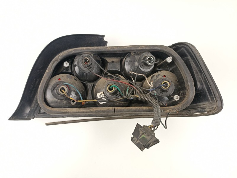 Recambio de piloto trasero derecho para bmw serie 3 coupe (e36) 1.8 318is referencia OEM IAM SK3710  