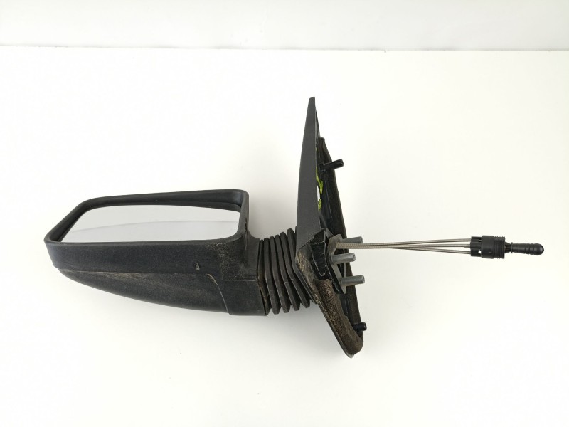 Recambio de retrovisor izquierdo para peugeot 405 berlina 1.9 diesel referencia OEM IAM 8148J1  