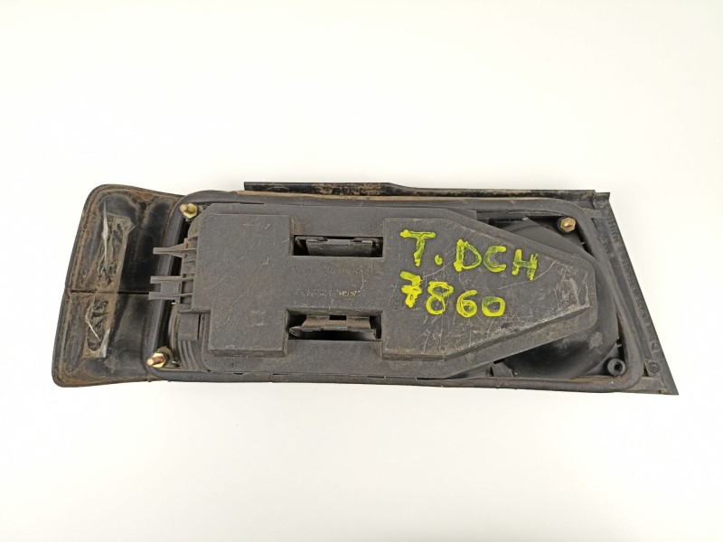 Recambio de piloto trasero derecho para peugeot 405 berlina 1.9 diesel referencia OEM IAM 635192 6751222 6751226