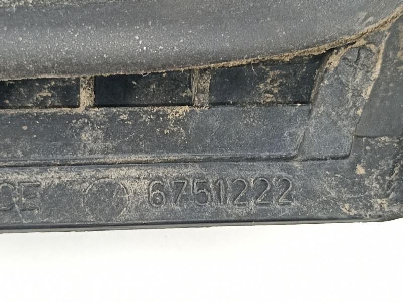 Recambio de piloto trasero derecho para peugeot 405 berlina 1.9 diesel referencia OEM IAM 635192 6751222 6751226