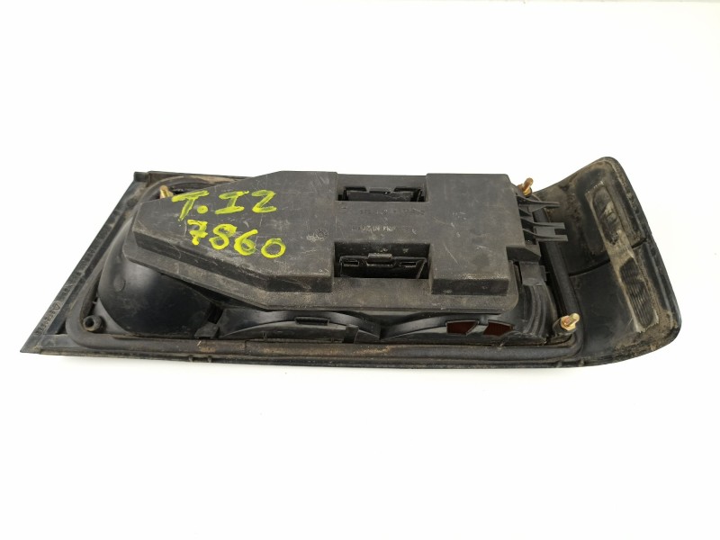 Recambio de piloto trasero izquierdo para peugeot 405 berlina 1.9 diesel referencia OEM IAM 635191 6751223 6751227