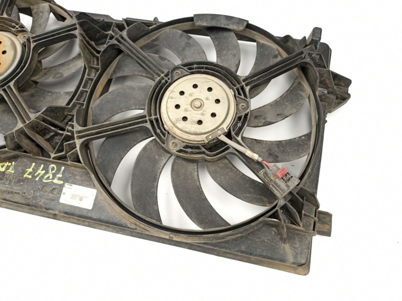 Recambio de electroventilador para chrysler voyager (rg) 2.5 crd cat referencia OEM IAM 4809413AG MC1211868911P MC1211868500S