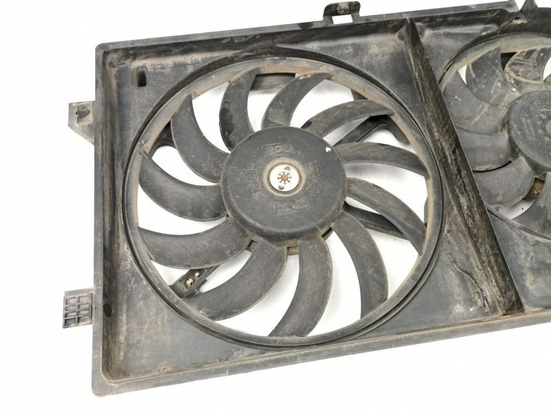 Recambio de electroventilador para chrysler voyager (rg) 2.5 crd cat referencia OEM IAM 4809413AG MC1211868911P MC1211868500S