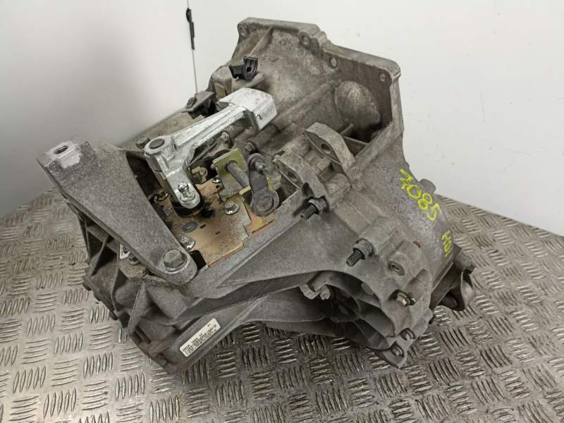 Recambio de caja cambios 5v turbo diesel para mazda 3 1.6 hdi g8da referencia OEM IAM 3M5R7002YF  