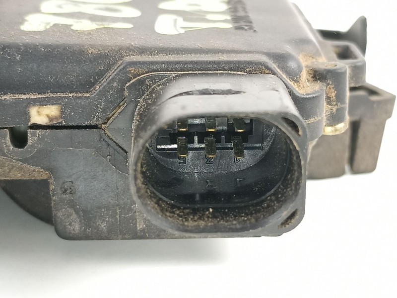 Recambio de cerradura puerta trasera derecha para seat toledo (1m2) 1.9 tdi referencia OEM IAM 3B4839016A  