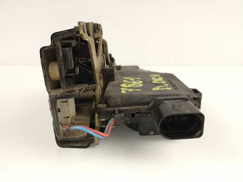 Recambio de cerradura puerta delantera derecha para seat toledo (1m2) 1.9 tdi referencia OEM IAM 3B1837016A  