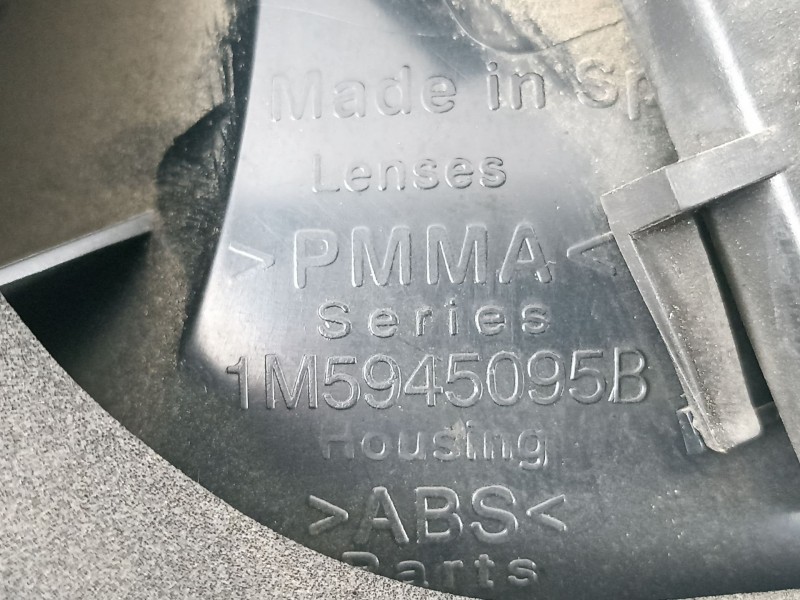 Recambio de piloto trasero izquierdo para seat toledo (1m2) 1.9 tdi referencia OEM IAM 1M5945111  1M5945095B