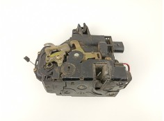 Recambio de cerradura puerta trasera izquierda para skoda octavia berlina (1u2) 1.6 glx (74kw) referencia OEM IAM 3B4839015A  