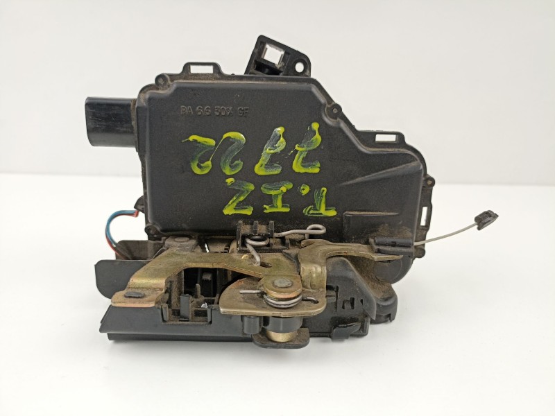 Recambio de cerradura puerta trasera izquierda para skoda octavia berlina (1u2) 1.6 glx (74kw) referencia OEM IAM 3B4839015A  