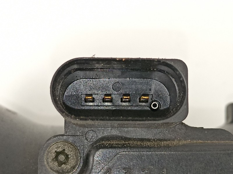 Recambio de caudalimetro para skoda octavia berlina (1u2) 1.6 glx (74kw) referencia OEM IAM 06A906461B AFH6010C 