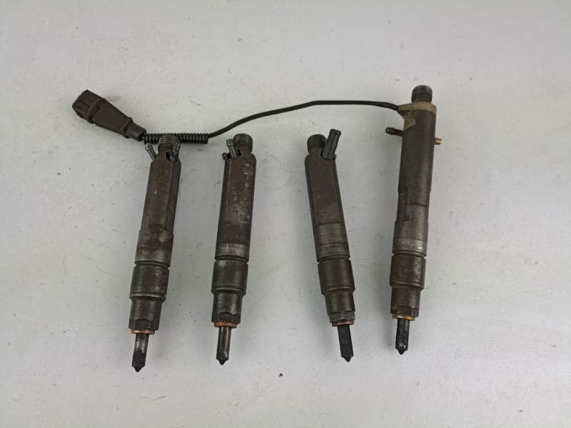 Recambio de inyectores juego para volkswagen golf alh referencia OEM IAM 028130202QP  