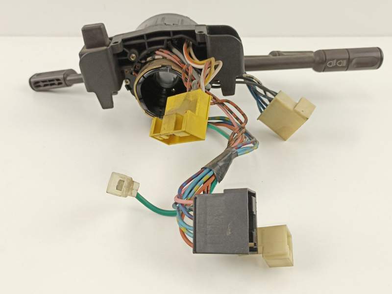Recambio de elevalunas delantero izquierdo para opel corsa c 1.7 16v di cat (y 17 dtl / lk8) referencia OEM IAM 9113361  9113363