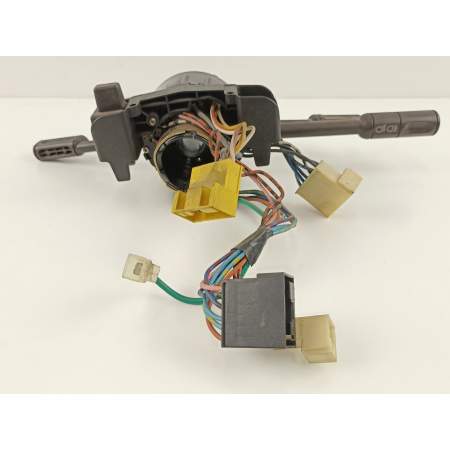 Recambio de elevalunas delantero izquierdo para opel corsa c 1.7 16v di cat (y 17 dtl / lk8) referencia OEM IAM 9113361  9113363