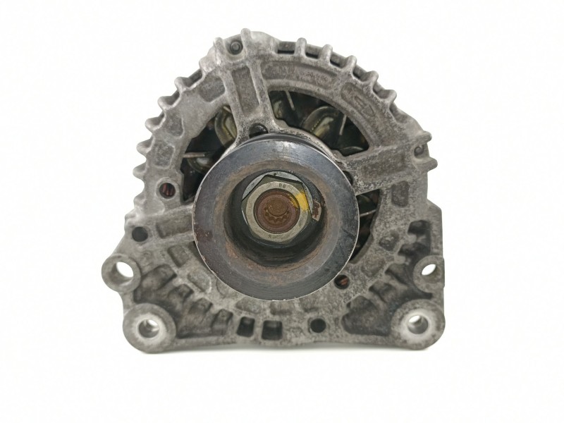 Recambio de alternador para volkswagen polo (9n1) 1.4 16v referencia OEM IAM 036903024D 0124325056 