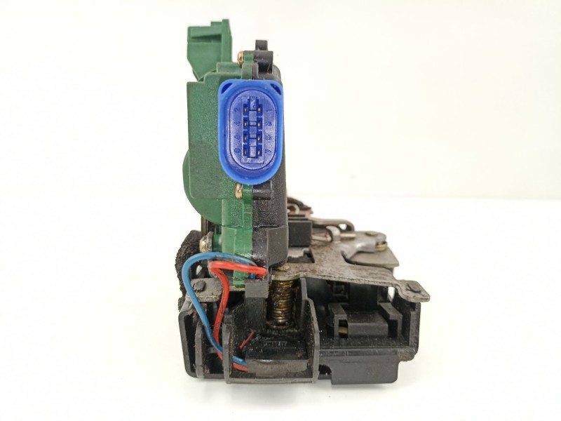 Recambio de cerradura puerta delantera izquierda para volkswagen polo (9n1) 1.4 16v referencia OEM IAM 3B1837015AM  