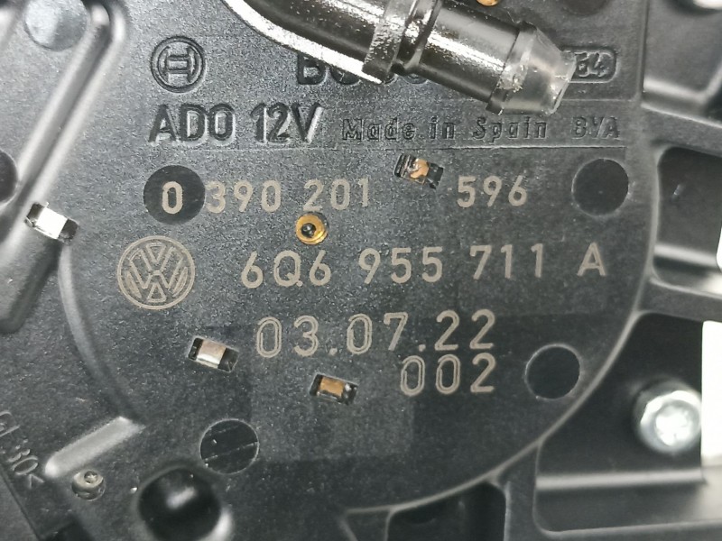 Recambio de motor limpia trasero para volkswagen polo (9n1) 1.4 16v referencia OEM IAM 6Q6955711A 0390201596 