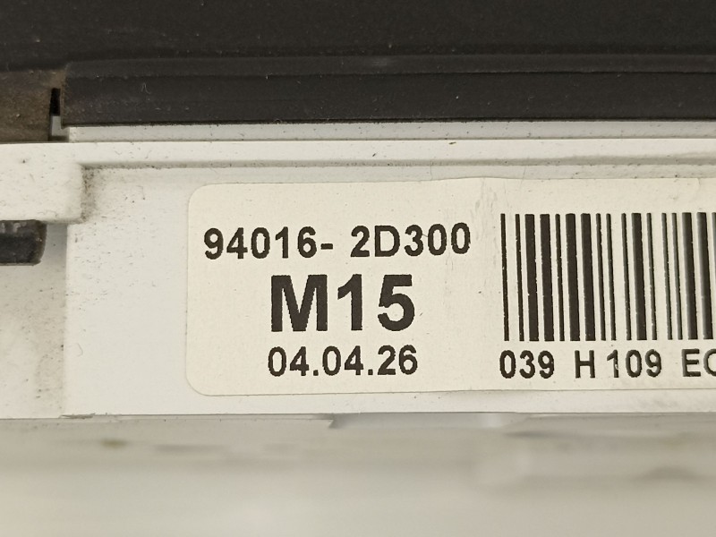 Recambio de cuadro instrumentos para hyundai elantra (xd) 2.0 crdi comfort (4-ptas.) referencia OEM IAM 940162D300  