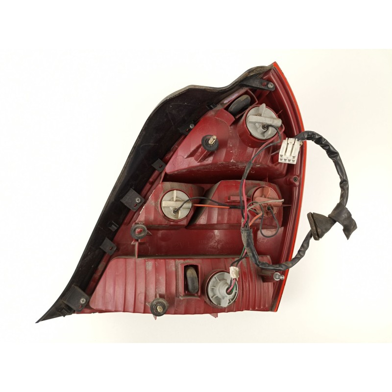 Recambio de piloto trasero izquierdo para hyundai elantra (xd) 2.0 crdi gls (4-ptas.) referencia OEM IAM 924012D010  