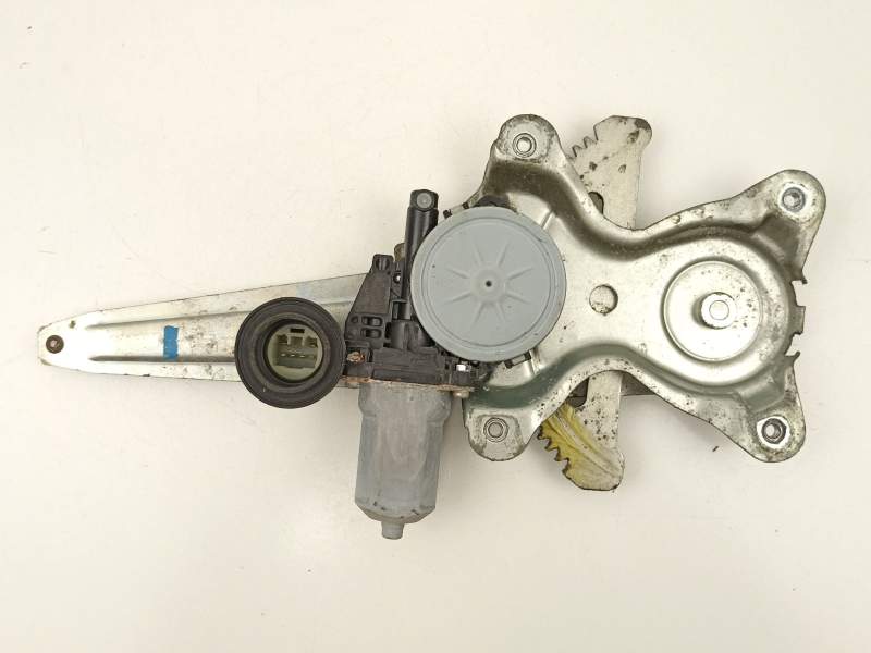 Recambio de cerradura puerta trasera derecha para hyundai elantra (xd) 2.0 crdi gls (4-ptas.) referencia OEM IAM 814202D001  