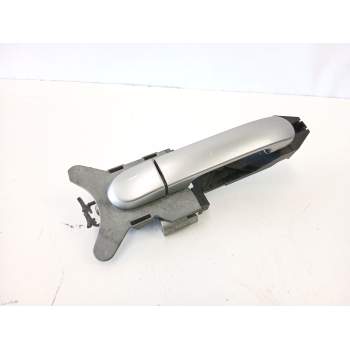MANILLA DELANTERA IZQUIERDA 80611AX621 