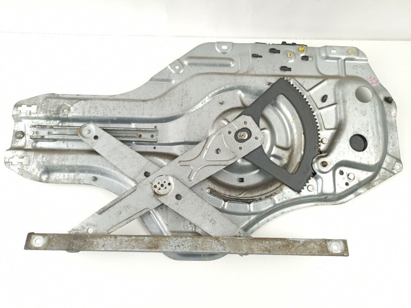 Recambio de elevalunas delantero derecho para hyundai elantra (xd) 2.0 crdi gls (4-ptas.) referencia OEM IAM 824802D061  