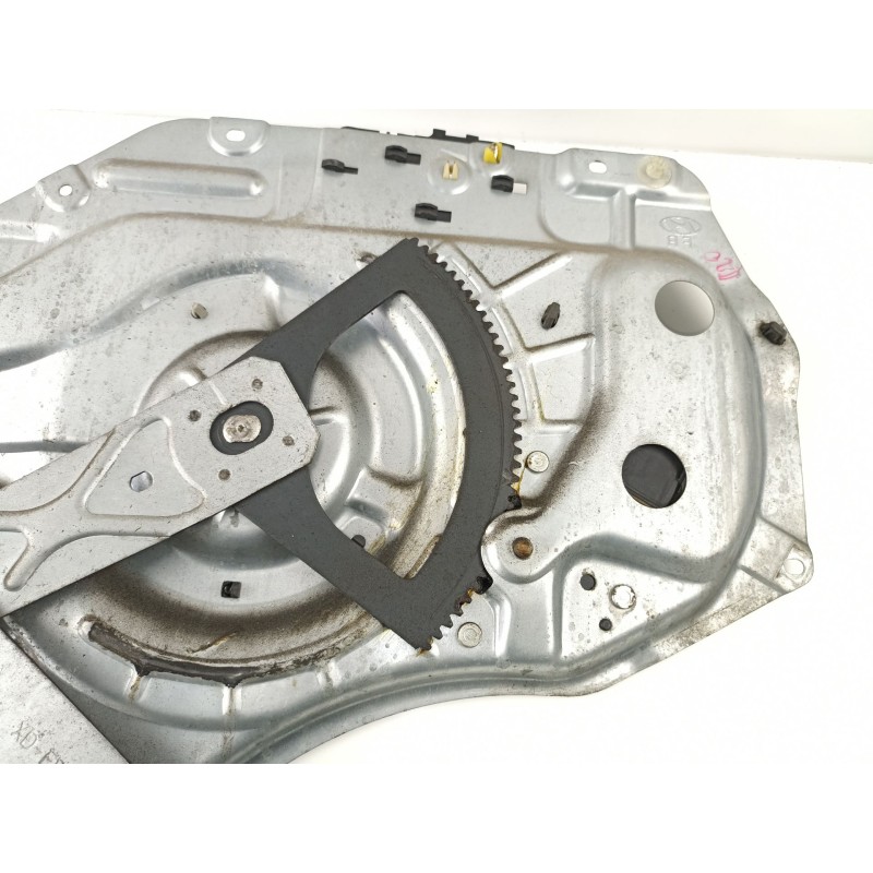 Recambio de elevalunas delantero derecho para hyundai elantra (xd) 2.0 crdi gls (4-ptas.) referencia OEM IAM 824802D061  