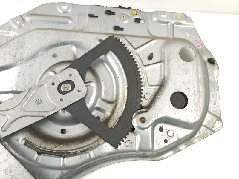 Recambio de elevalunas delantero derecho para hyundai elantra (xd) 2.0 crdi gls (4-ptas.) referencia OEM IAM 824802D061  