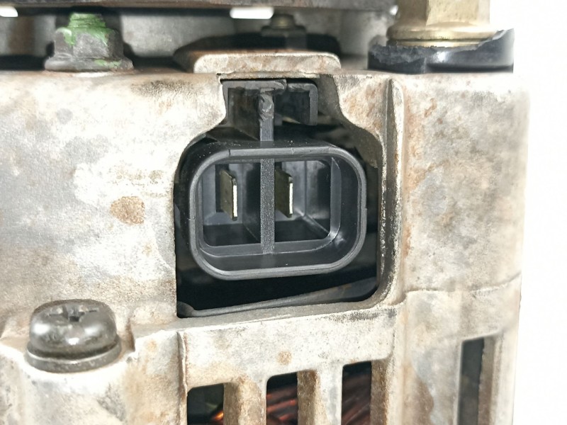 Recambio de alternador para hyundai elantra (xd) 2.0 crdi gls (4-ptas.) referencia OEM IAM 3730027010 021319110 