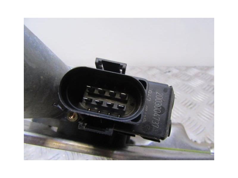 Recambio de elevalunas elec. tra. dch. : audi a6 : 2.5 tdi [1999] para audi a6 2.5 tdi referencia OEM IAM 2003004737  