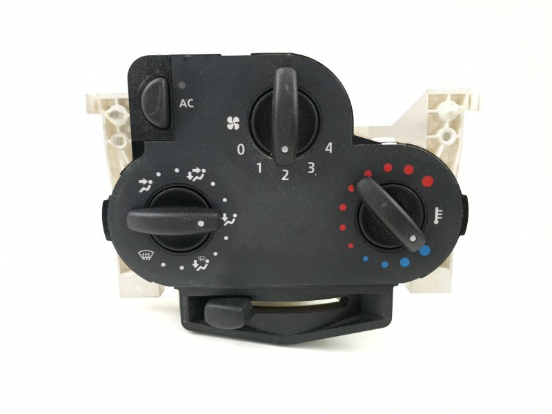 Recambio de mandos calefaccion aire para dacia logan 1.5 dci referencia OEM IAM 69570001 N100921V 69577008