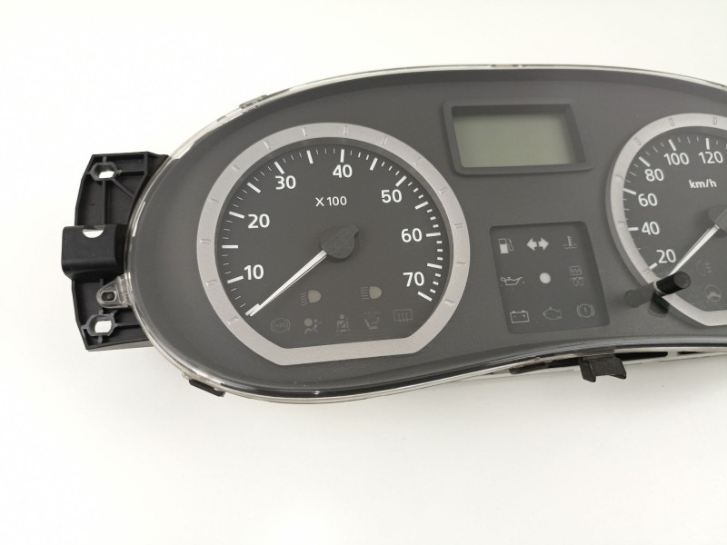 Recambio de cuadro instrumentos para dacia logan 1.5 dci referencia OEM IAM 8200650541  